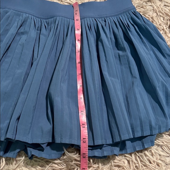 Lululemon Varsity High Rise Pleated Tennis Skirt - Picture 9 of 10
